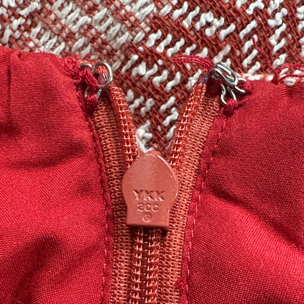 Banana Republic Red and White Mini Skirt - Picture 6 of 6